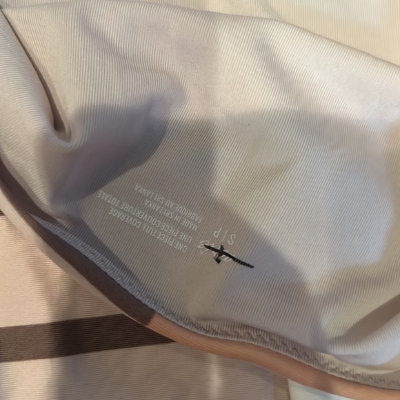 NWOT AERIE zone shoulder stripe swimsuit size small - Picture 7 of 8